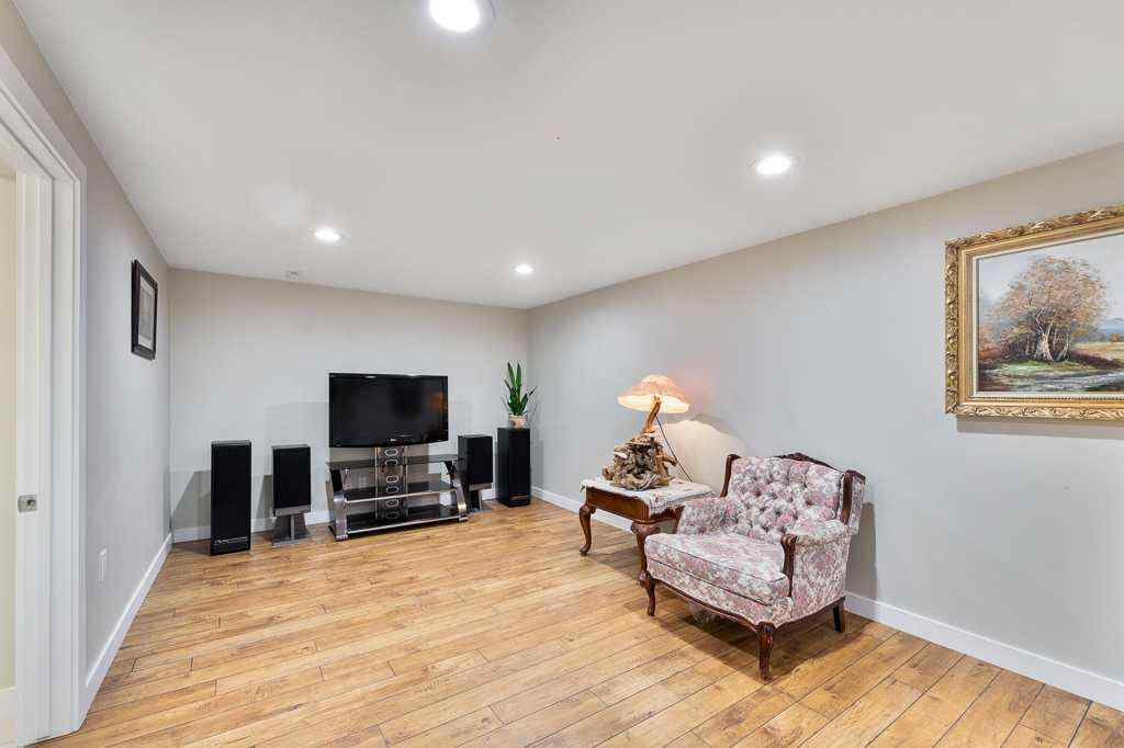 MLS® A2248721 - 96 Windermere Road SW in Wildwood Calgary, Residential