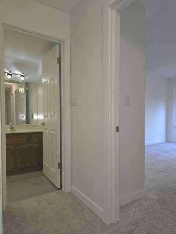 MLS® A2248729 - Unit #206 3730 50 Street NW in Varsity Calgary, Residential