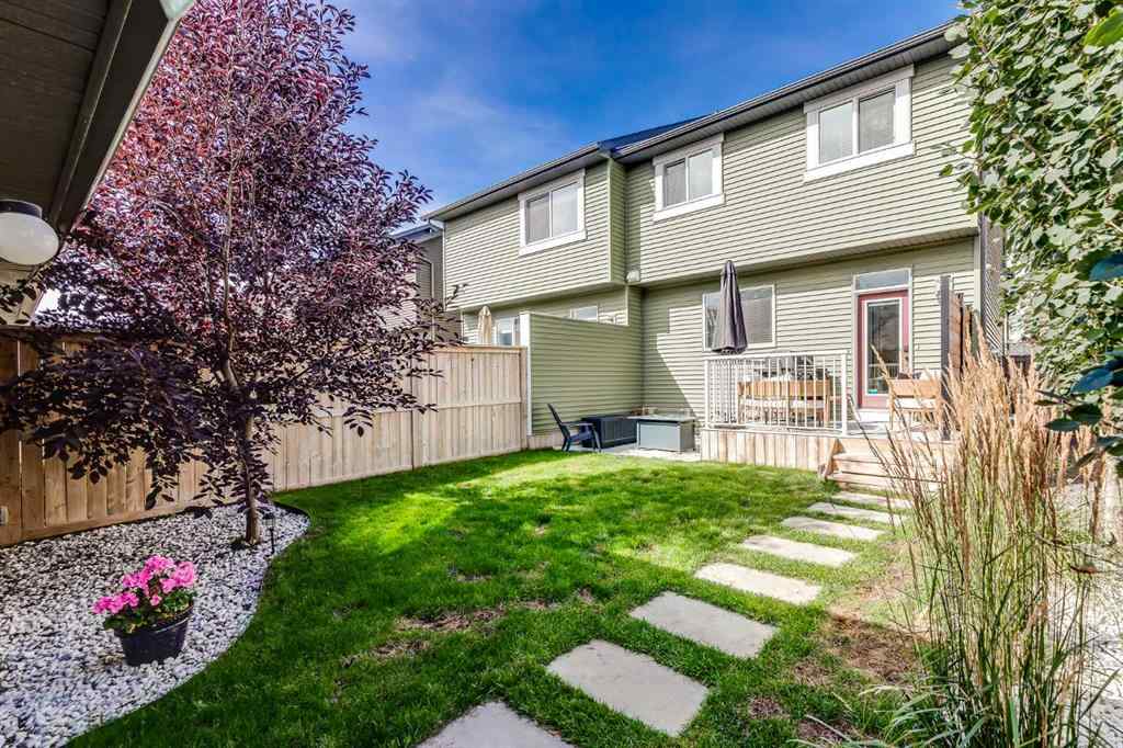 MLS® A2248731 - 340 Kingsmere Way SE in Kings Heights Airdrie, Residential