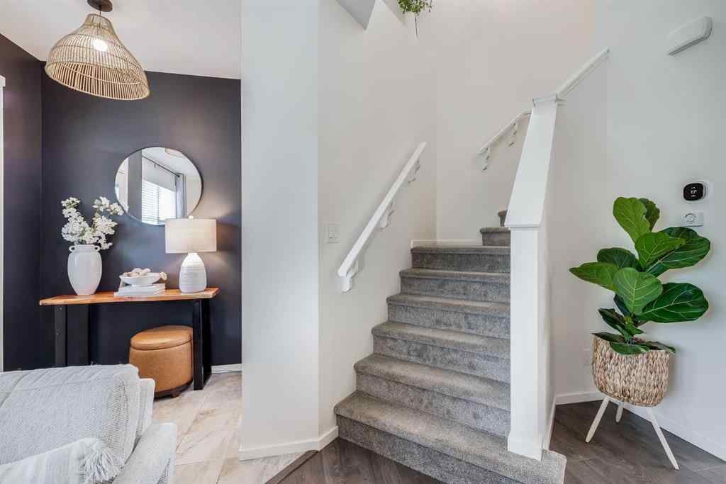 MLS® A2248731 - 340 Kingsmere Way SE in Kings Heights Airdrie, Residential