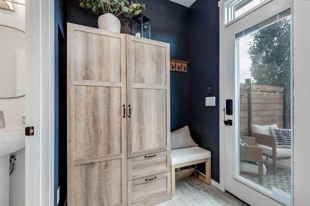 MLS® A2248731 - 340 Kingsmere Way SE in Kings Heights Airdrie, Residential