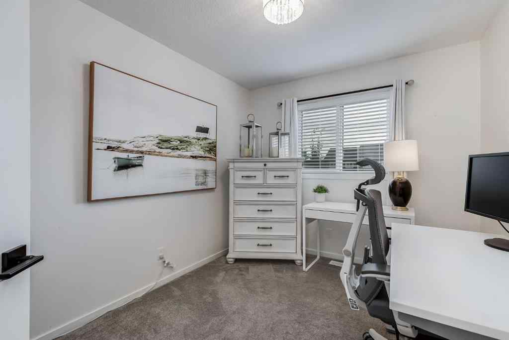MLS® A2248731 - 340 Kingsmere Way SE in Kings Heights Airdrie, Residential