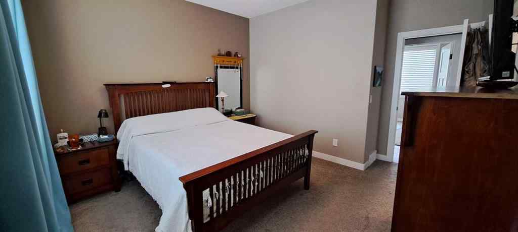 MLS® A2248743 - 215 George Street SW in NONE Diamond Valley, Residential