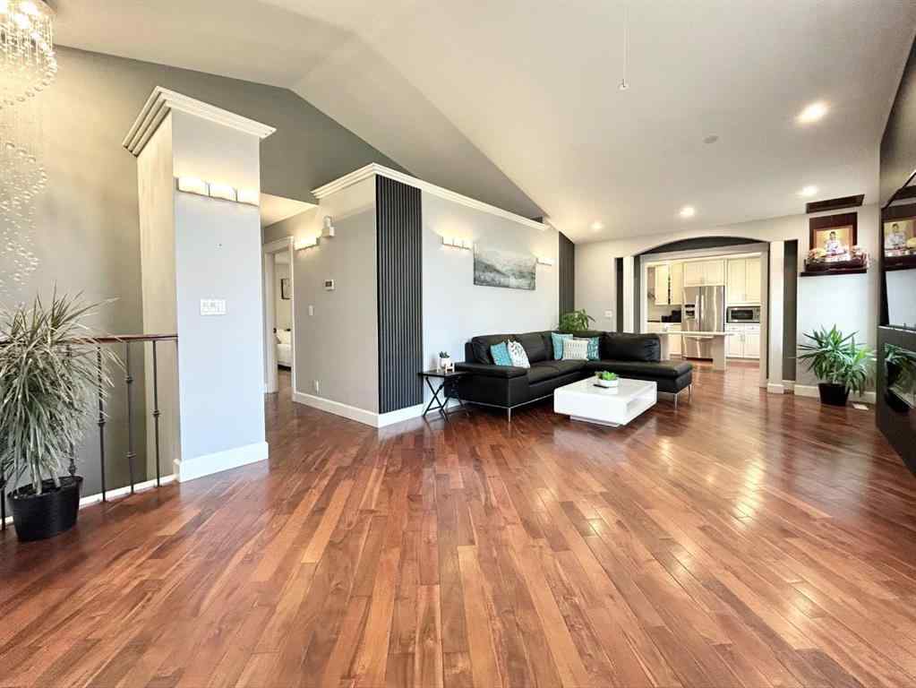 MLS® A2248745 - 305 Lakeside Greens Crescent  in Lakeside Greens Chestermere, Residential