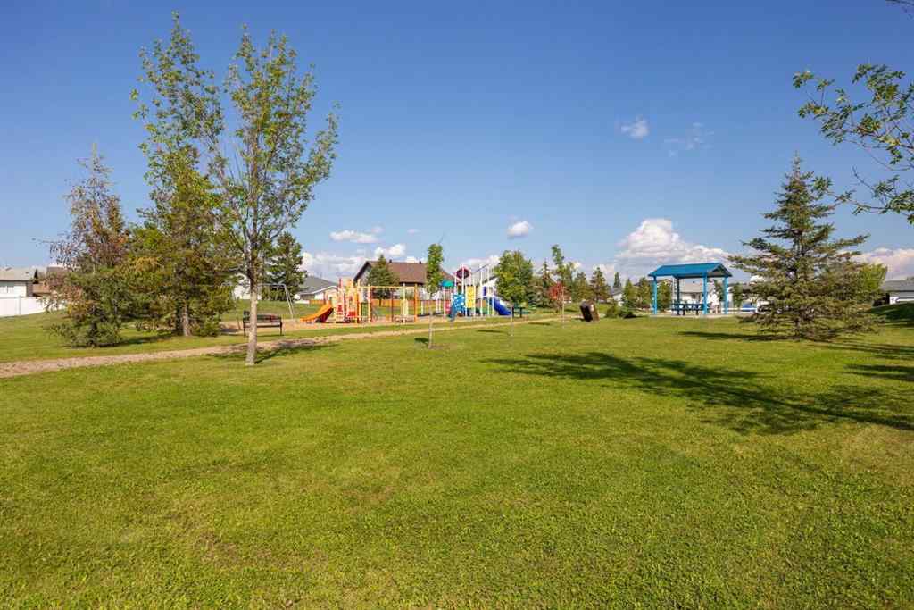 MLS® A2248750 - 108 Shetland Garden  in Thickwood Fort McMurray, Residential