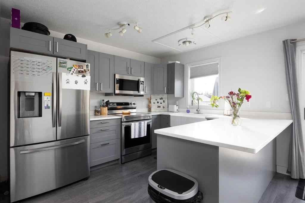 MLS® A2248750 - 108 Shetland Garden  in Thickwood Fort McMurray, Residential