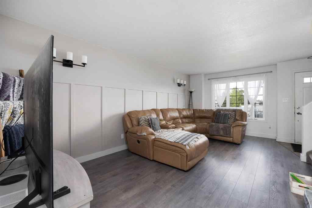 MLS® A2248750 - 108 Shetland Garden  in Thickwood Fort McMurray, Residential
