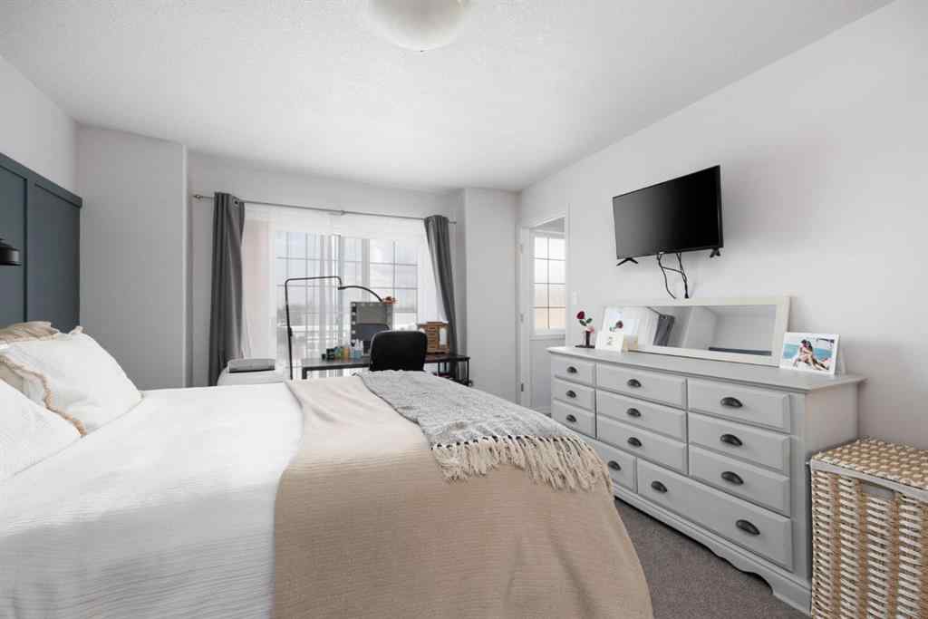 MLS® A2248750 - 108 Shetland Garden  in Thickwood Fort McMurray, Residential