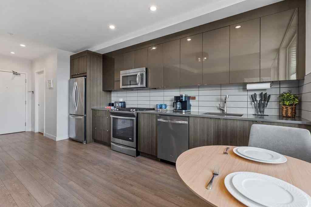 MLS® A2248761 - Unit #304 1526 9 Avenue SE in Inglewood Calgary, Residential