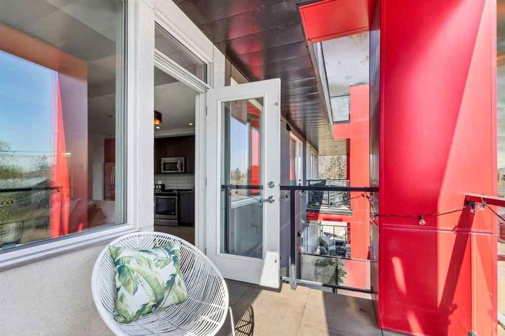 MLS® A2248761 - Unit #304 1526 9 Avenue SE in Inglewood Calgary, Residential