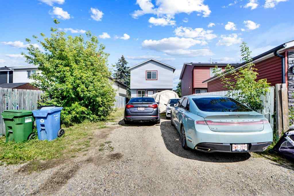 MLS® A2248765 - 139 MARTINDALE Drive NE in Martindale Calgary, Residential