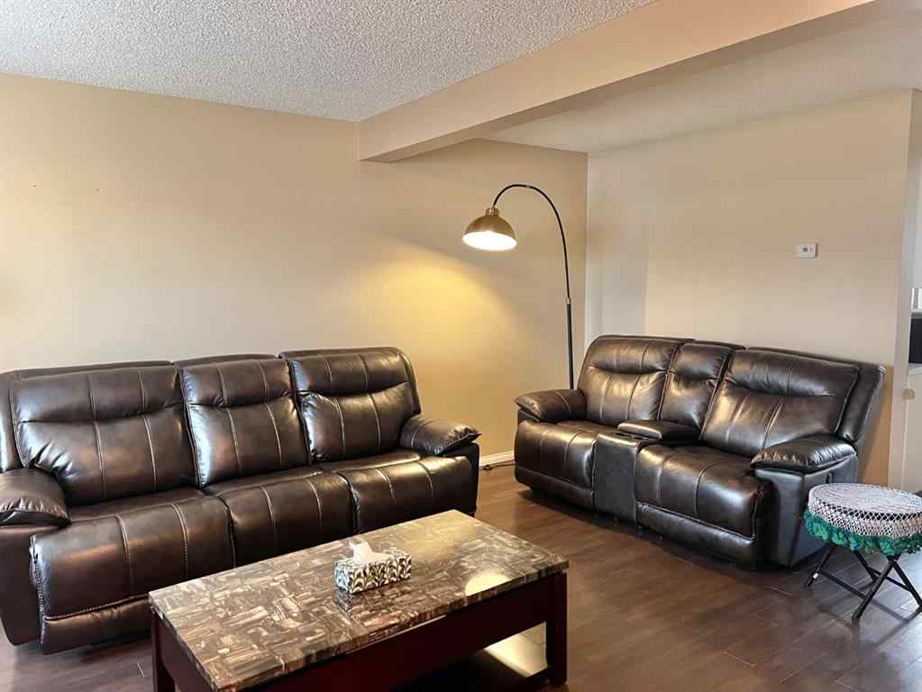 MLS® A2248769 - 808 Birchwood Close  in Bankview Drumheller, Residential