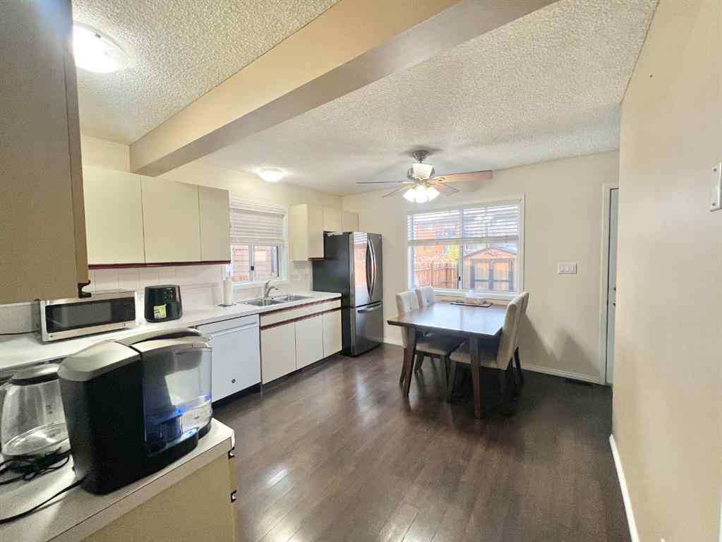 MLS® A2248769 - 808 Birchwood Close  in Bankview Drumheller, Residential