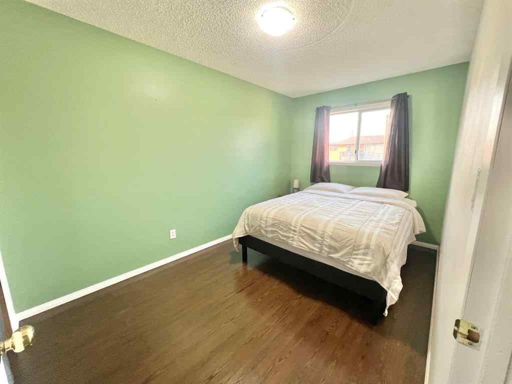 MLS® A2248769 - 808 Birchwood Close  in Bankview Drumheller, Residential