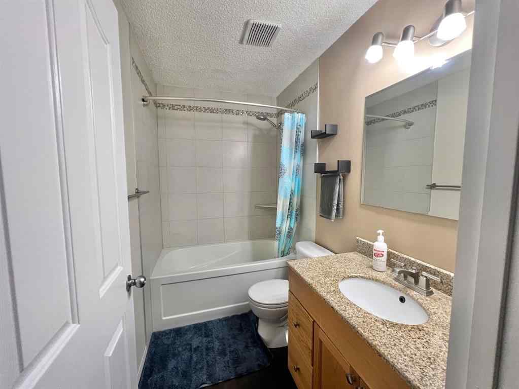 MLS® A2248769 - 808 Birchwood Close  in Bankview Drumheller, Residential