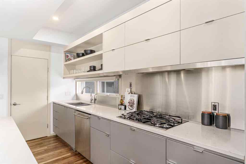 MLS® A2248797 - 1712 19 Avenue SW in Bankview Calgary, Residential