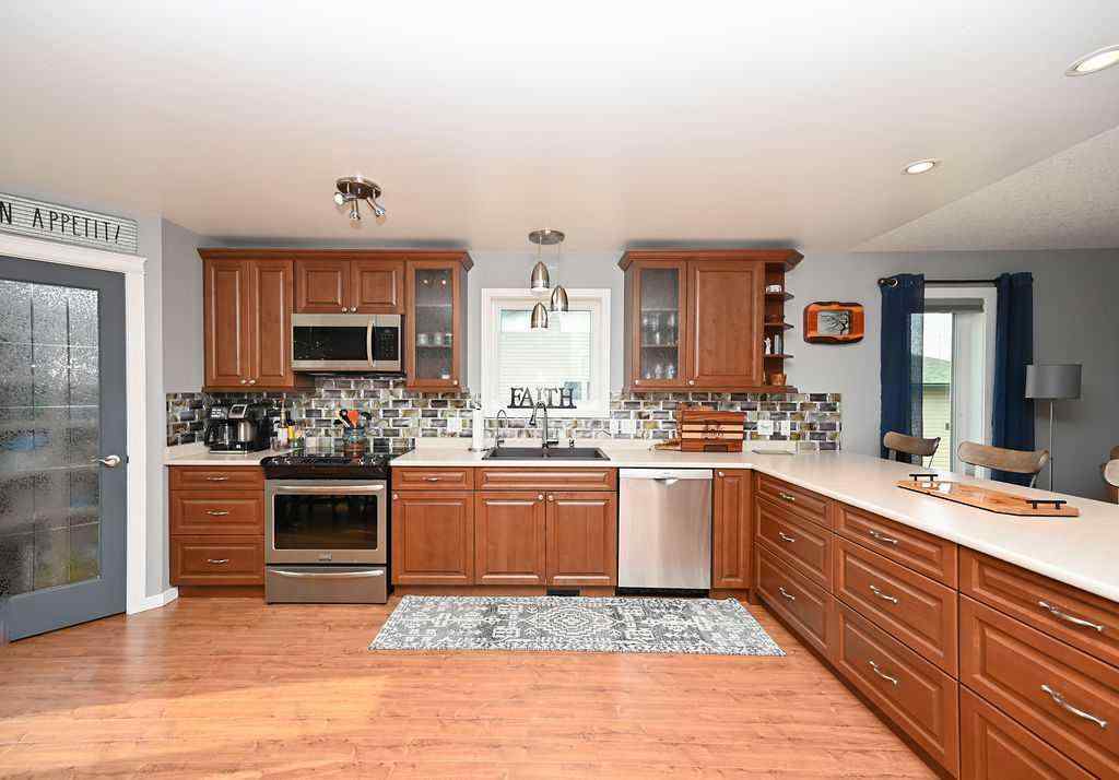 MLS® A2248805 - 150 Sunrise Drive   in NONE South Baptiste, Residential