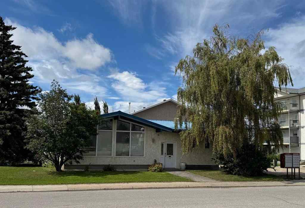 MLS® A2248811 - 4530 54 Avenue  in NONE Olds, Commercial