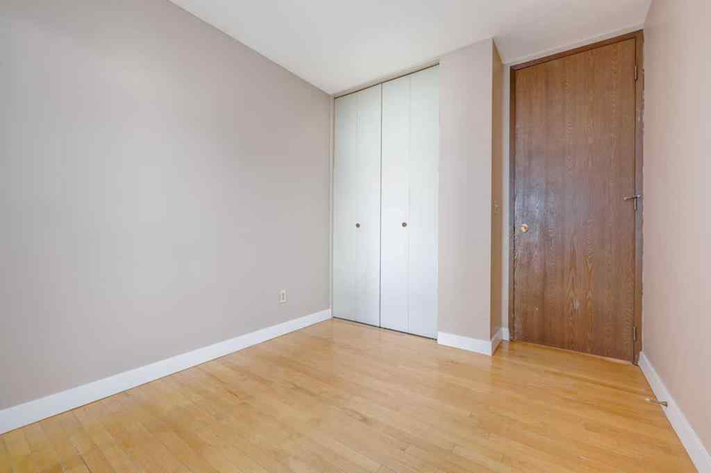 MLS® A2248814 - 76 Doverglen Crescent SE in Dover Calgary, Residential