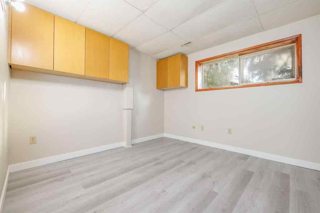 MLS® A2248814 - 76 Doverglen Crescent SE in Dover Calgary, Residential