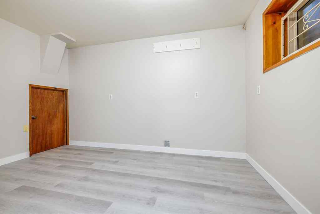 MLS® A2248814 - 76 Doverglen Crescent SE in Dover Calgary, Residential