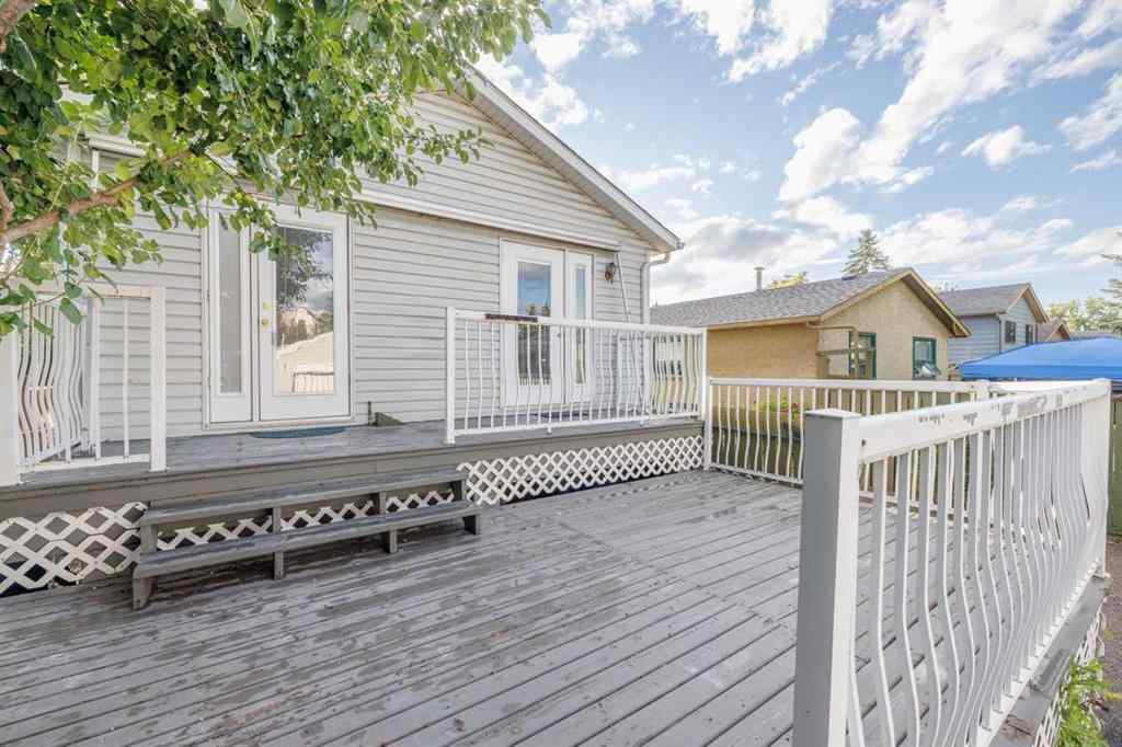 MLS® A2248814 - 76 Doverglen Crescent SE in Dover Calgary, Residential