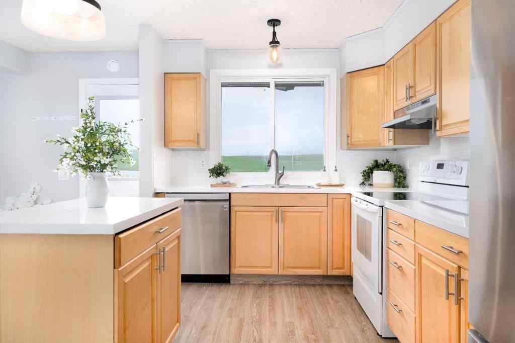 MLS® A2248828 - 221006 Range Road 212   in NONE Rural Wheatland County, Residential