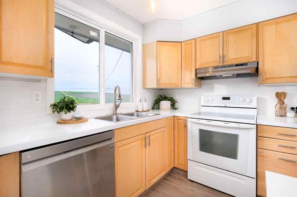 MLS® A2248828 - 221006 Range Road 212   in NONE Rural Wheatland County, Residential