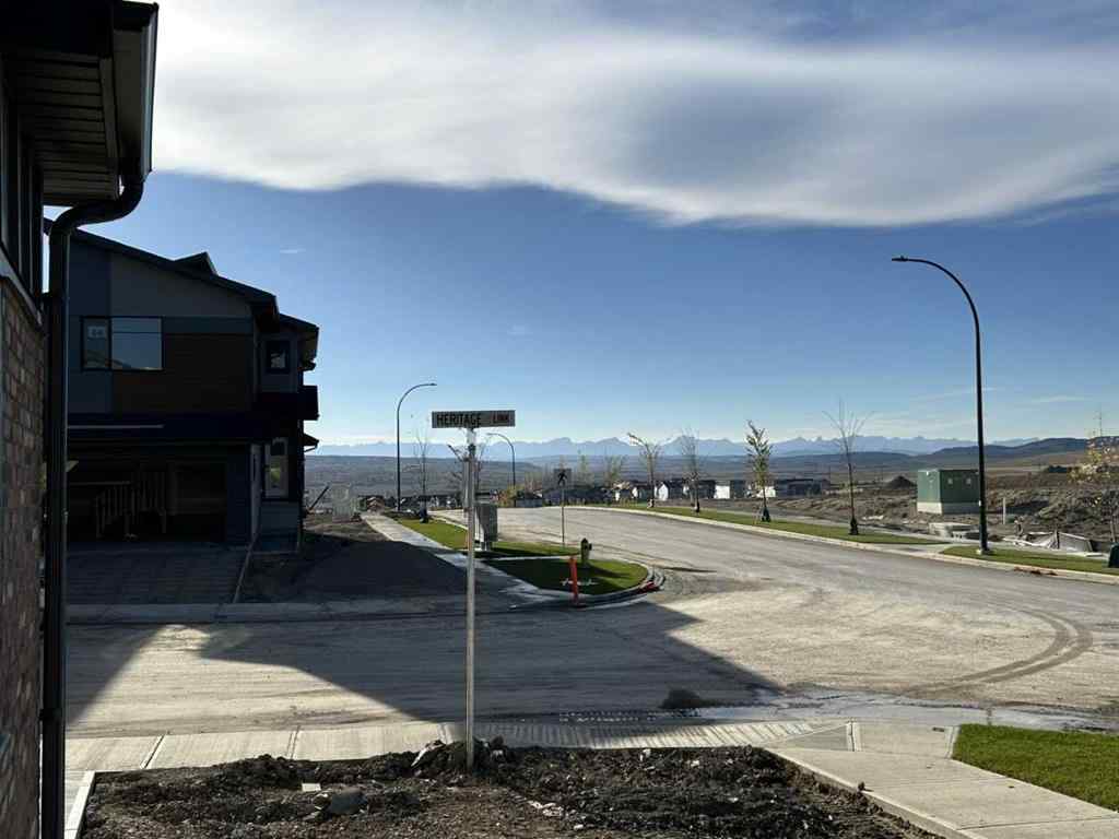 MLS® A2248829 - 3 Heritage Link  in Heritage Hills Cochrane, Residential