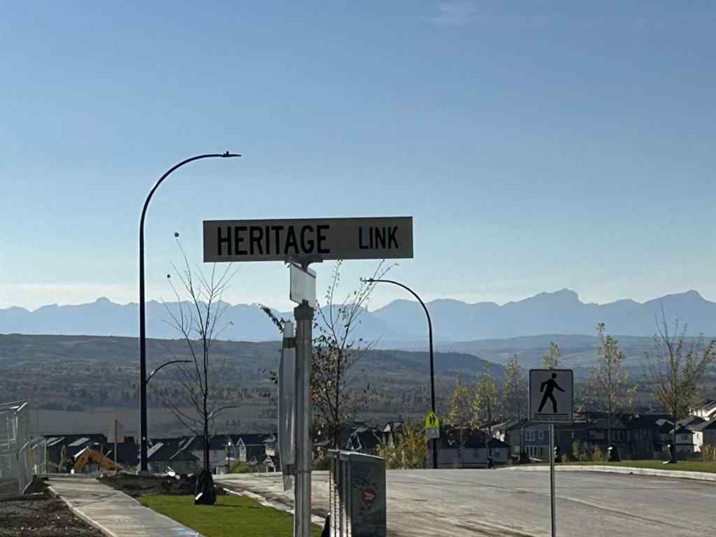 MLS® A2248829 - 3 Heritage Link  in Heritage Hills Cochrane, Residential