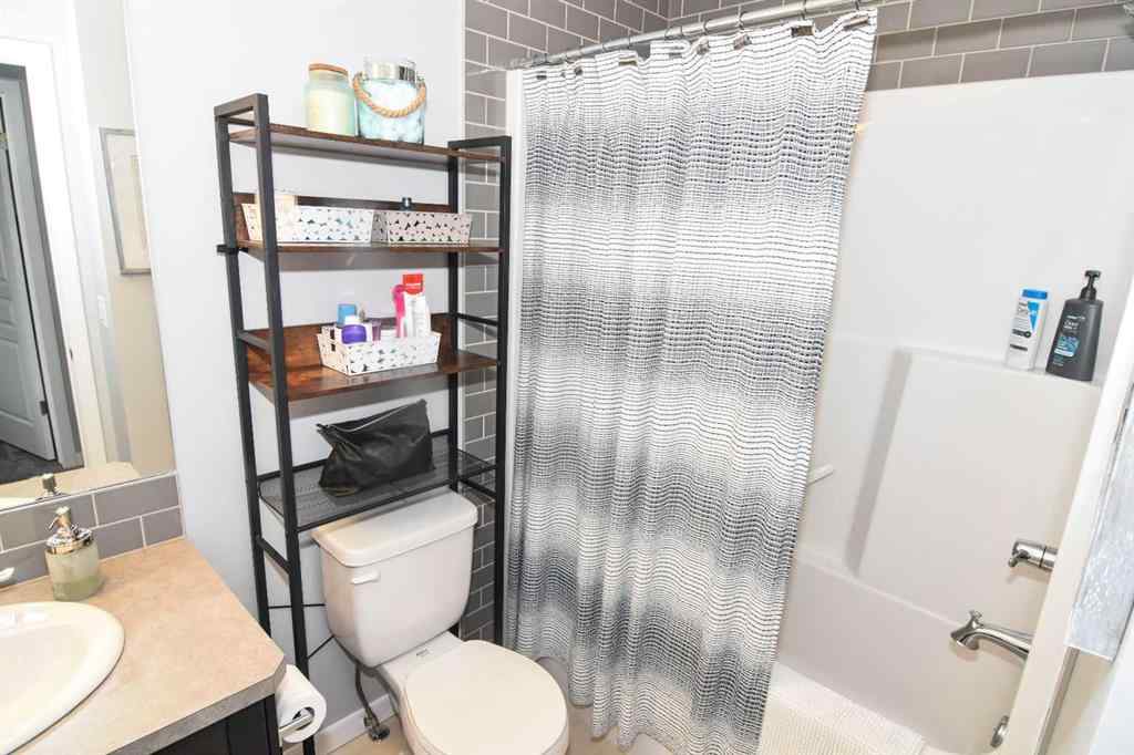MLS® A2248835 - 284 Auburn Meadows Place SE in Auburn Bay Calgary, Residential