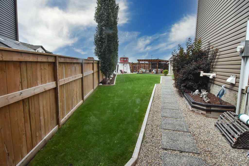 MLS® A2248835 - 284 Auburn Meadows Place SE in Auburn Bay Calgary, Residential