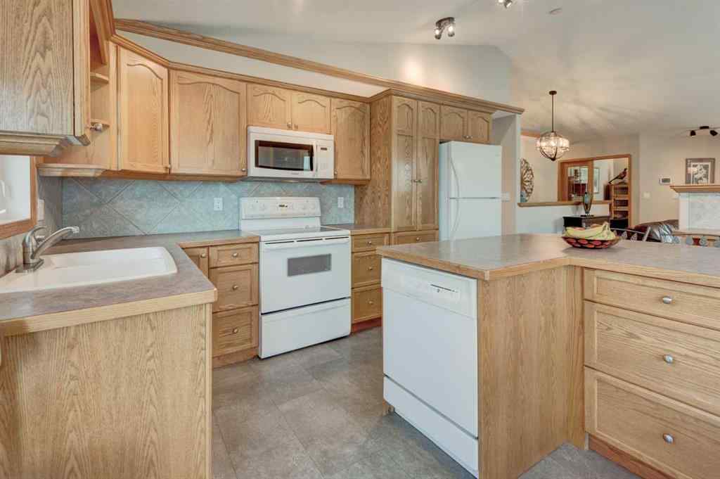 MLS® A2248842 - 3 Strathmore Lakes Bay  in Strathmore Lakes Estates Strathmore, Residential