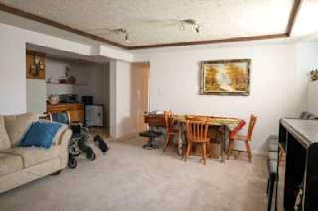 MLS® A2248844 - 1356 Southdale Crescent SW in Southwood Calgary, Residential