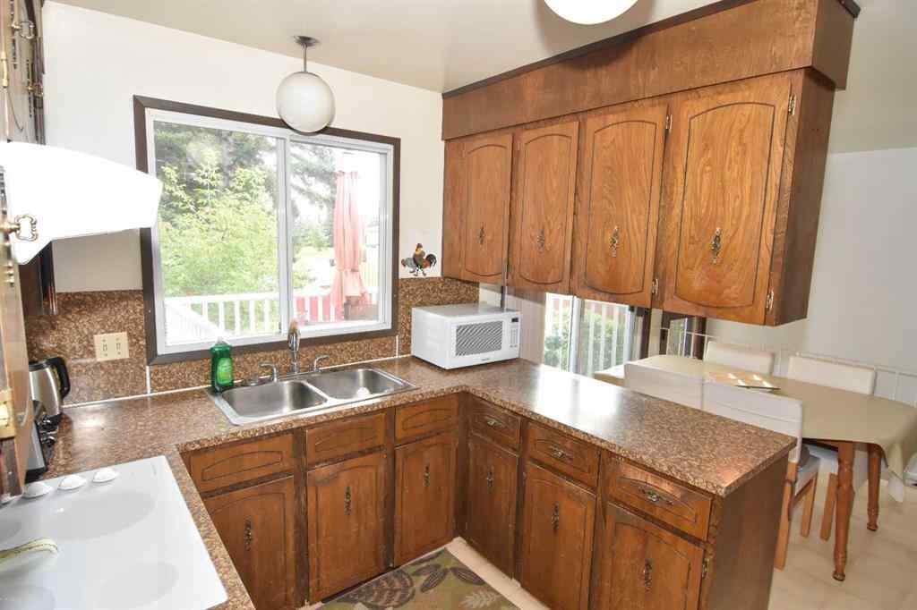 MLS® A2248844 - 1356 Southdale Crescent SW in Southwood Calgary, Residential
