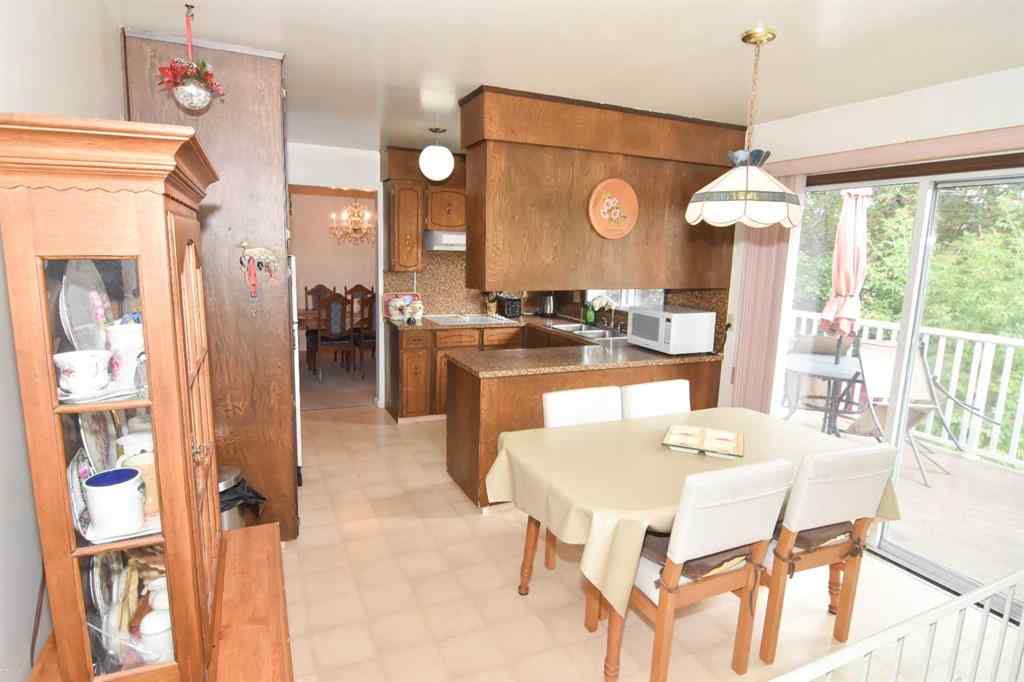 MLS® A2248844 - 1356 Southdale Crescent SW in Southwood Calgary, Residential