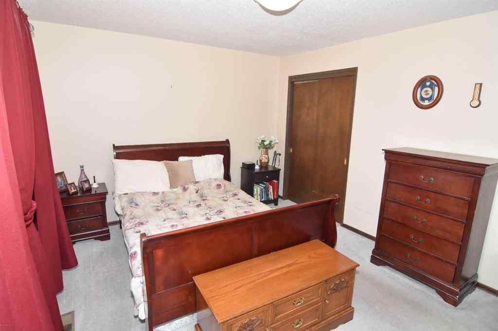 MLS® A2248844 - 1356 Southdale Crescent SW in Southwood Calgary, Residential