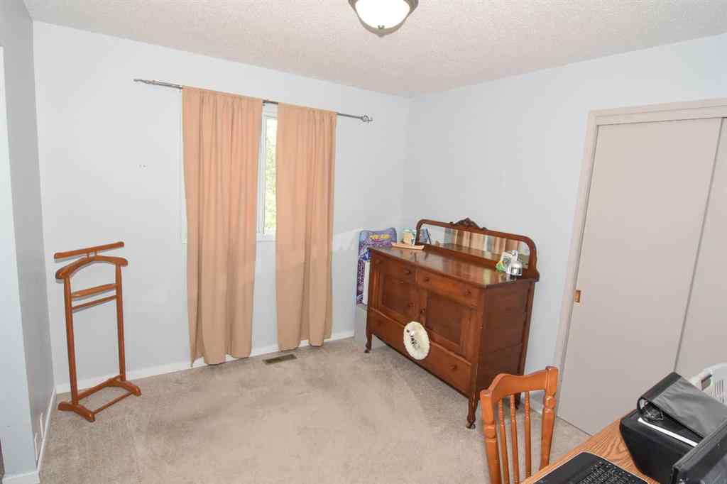 MLS® A2248844 - 1356 Southdale Crescent SW in Southwood Calgary, Residential