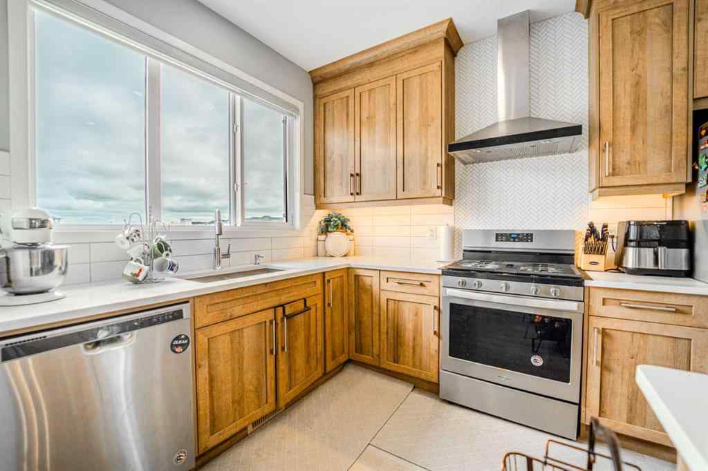 MLS® A2248846 - 746 Redstone Drive NE in Redstone Calgary, Residential
