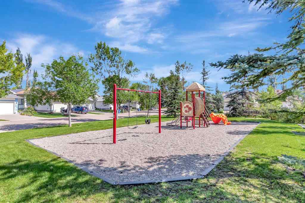 MLS® A2248861 - 155 Douglas Glen Close SE in Douglasdale/Glen Calgary, Residential