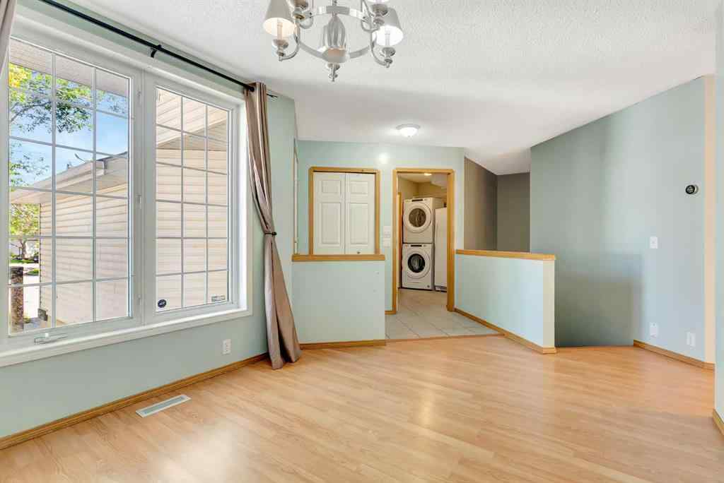 MLS® A2248861 - 155 Douglas Glen Close SE in Douglasdale/Glen Calgary, Residential