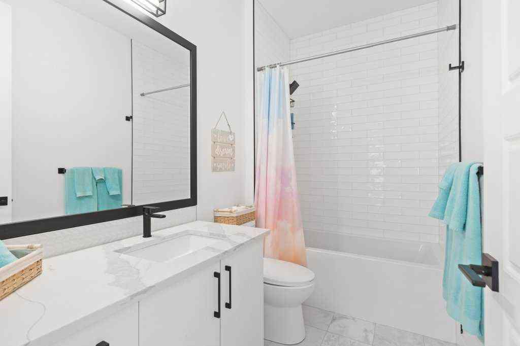MLS® A2248864 - 2627 36 Street SW in Killarney/Glengarry Calgary, Residential