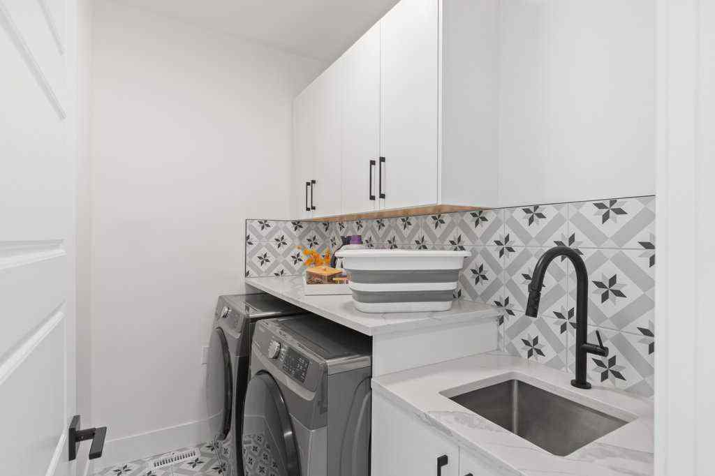 MLS® A2248864 - 2627 36 Street SW in Killarney/Glengarry Calgary, Residential