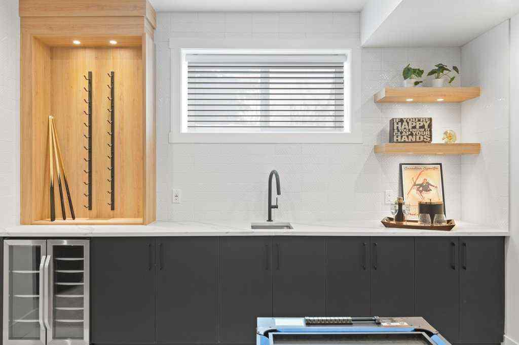 MLS® A2248864 - 2627 36 Street SW in Killarney/Glengarry Calgary, Residential