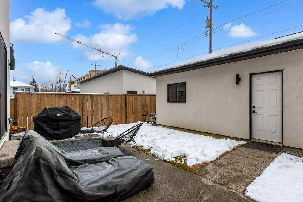 MLS® A2248864 - 2627 36 Street SW in Killarney/Glengarry Calgary, Residential