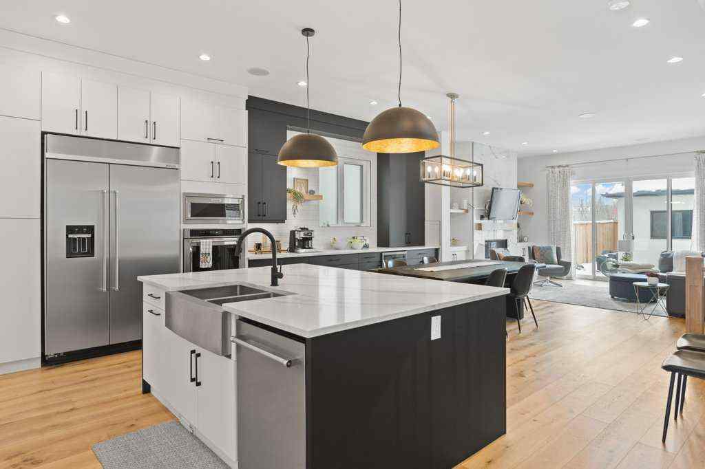 MLS® A2248864 - 2627 36 Street SW in Killarney/Glengarry Calgary, Residential