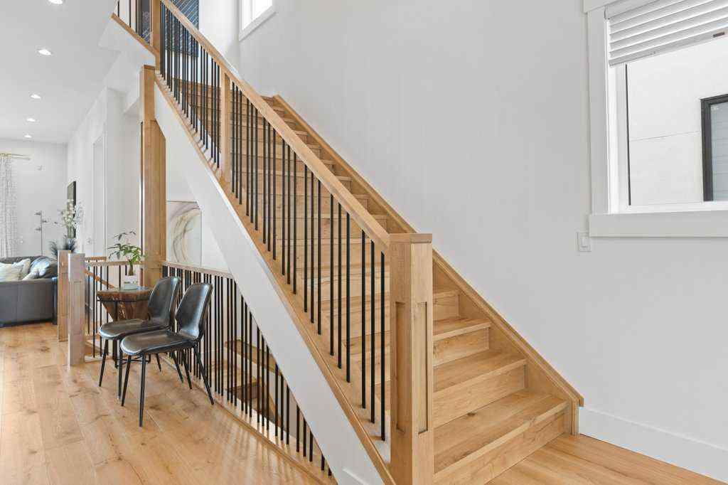 MLS® A2248864 - 2627 36 Street SW in Killarney/Glengarry Calgary, Residential
