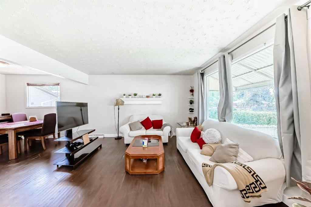 MLS® A2248866 - 2208 47 Street SE in Forest Lawn Calgary, Residential