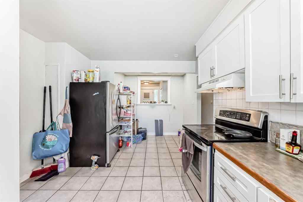 MLS® A2248866 - 2208 47 Street SE in Forest Lawn Calgary, Residential