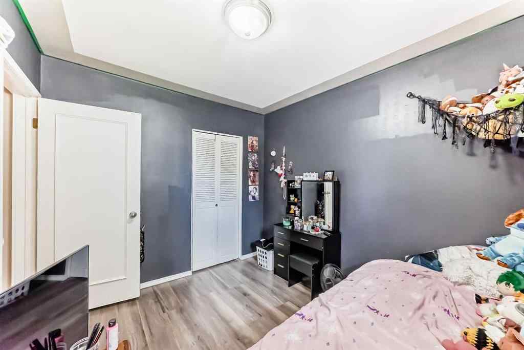 MLS® A2248866 - 2208 47 Street SE in Forest Lawn Calgary, Residential